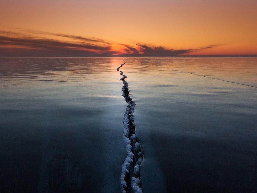 Creavasses sur le Lac Baïkal