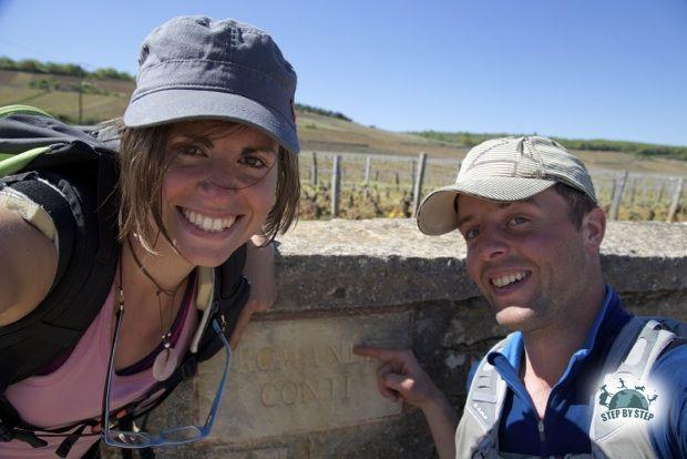 Olivia Sinet et Guillaume Bodin devant le Romanée-Conti